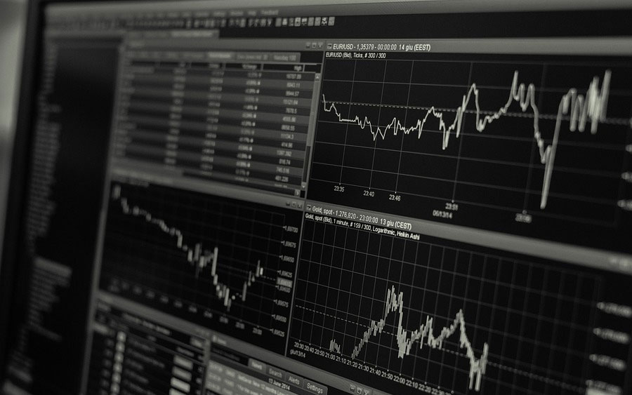 5 Best Tips to Dominate the Domain Name Market
