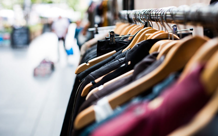 The Great E-commerce Debate: Renting vs. Owning Your Shop