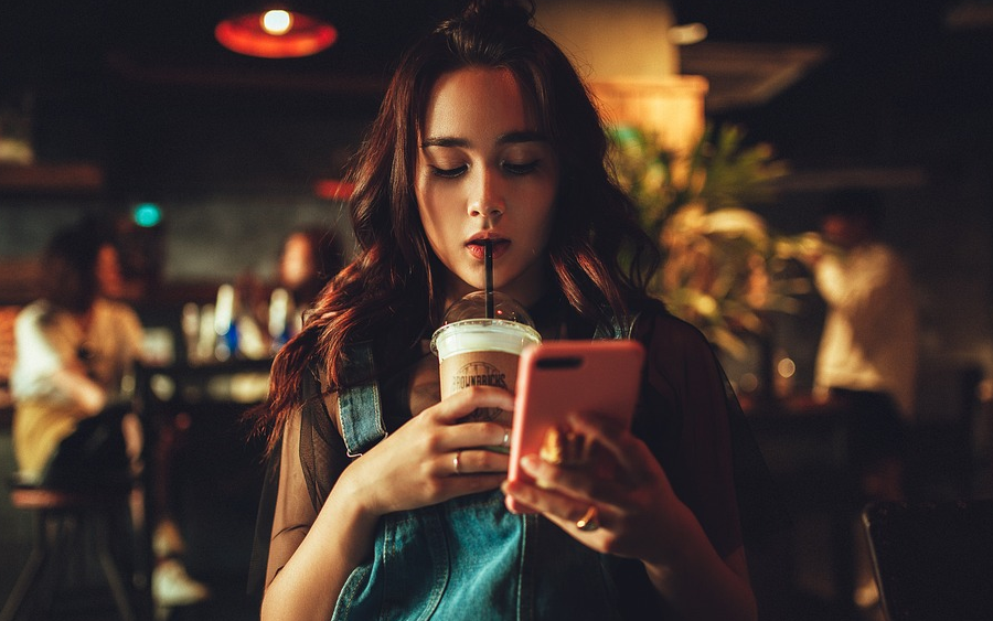 Breaking Bad Habits: Strategies for Changing Your Behavior